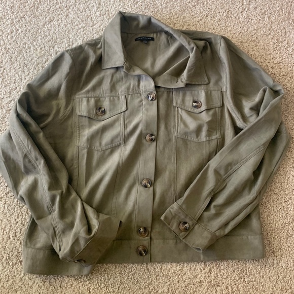 Jacket - Picture 3 of 3